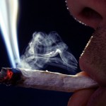 Se cauta jurnalisti freelanceri care sa testeze marijuana