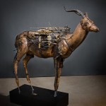 Solar Deer: o noua sculptura iesita din tipare, marca Ron Pippin