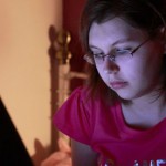 adolescent la computer