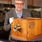 Cea_mai_veche_camera_foto_din_lume_este_scoasa_la_licitatie_1 