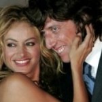 Paulina Rubio anunta pe Twitter ca este insarcinata